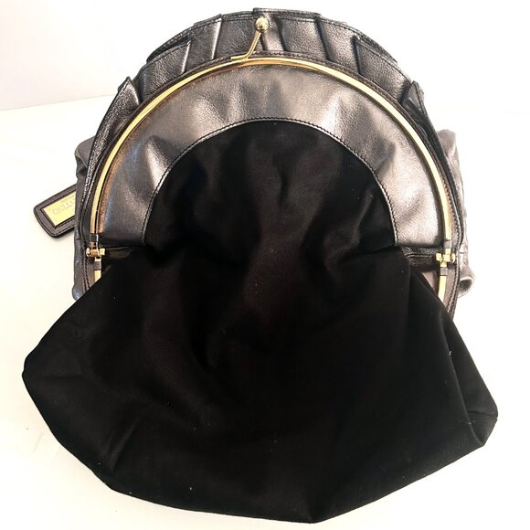 Valentino Garavani Metallic Leather Rockstud Pleated Bag - Picture 12 of 16